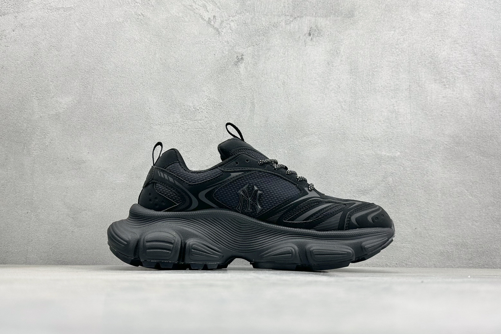 MLB NY 印花网红老爹跑鞋 手工定定制涂鸦恶作剧内增高6cm 原厂原档案数据开发 进口纳米材质 原厂