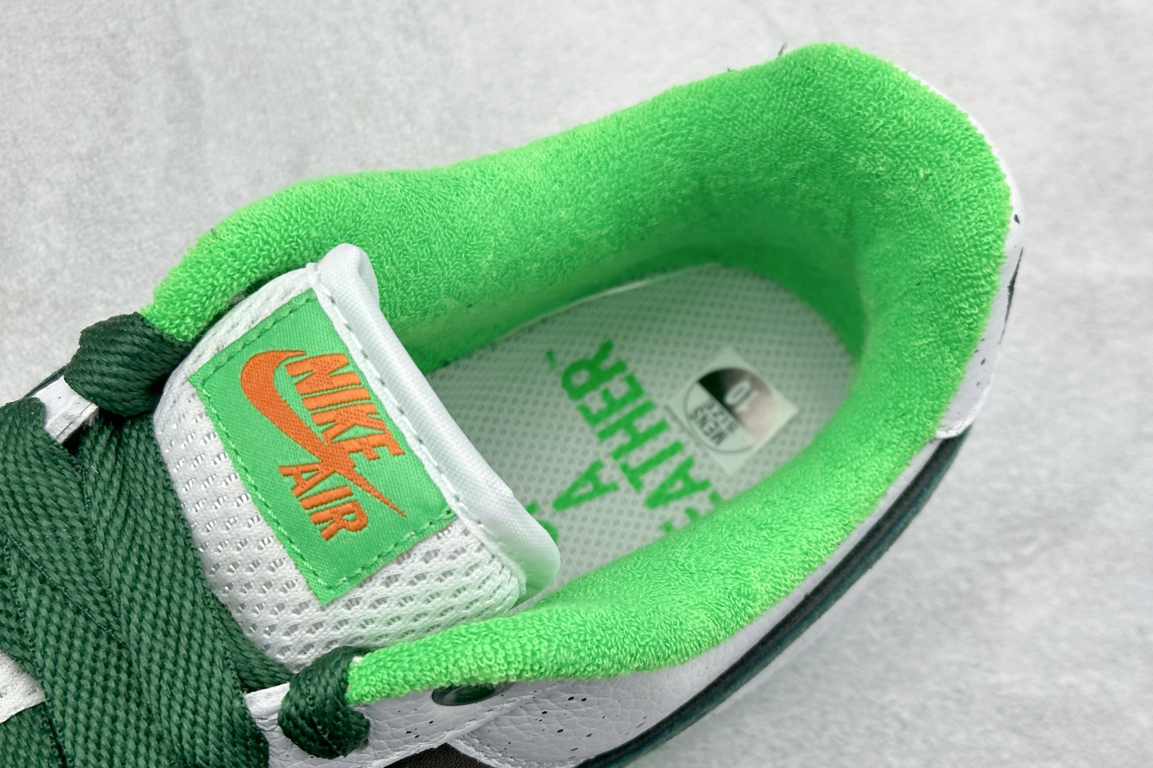 S2版OAF x Nike Air Force 1'07 Low Egg 联名款 空军一号低帮休闲板鞋 IU7613-100 S2版OAF x Nike Air Force 1'07 Low Egg 联名款 空军一号低帮休闲板鞋 IU7613-100