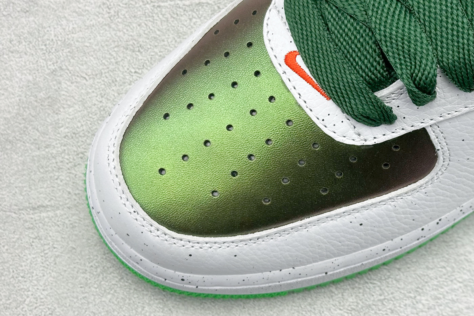 S2版OAF x Nike Air Force 1'07 Low Egg 联名款 空军一号低帮休闲板鞋 IU7613-100 S2版OAF x Nike Air Force 1'07 Low Egg 联名款 空军一号低帮休闲板鞋 IU7613-100