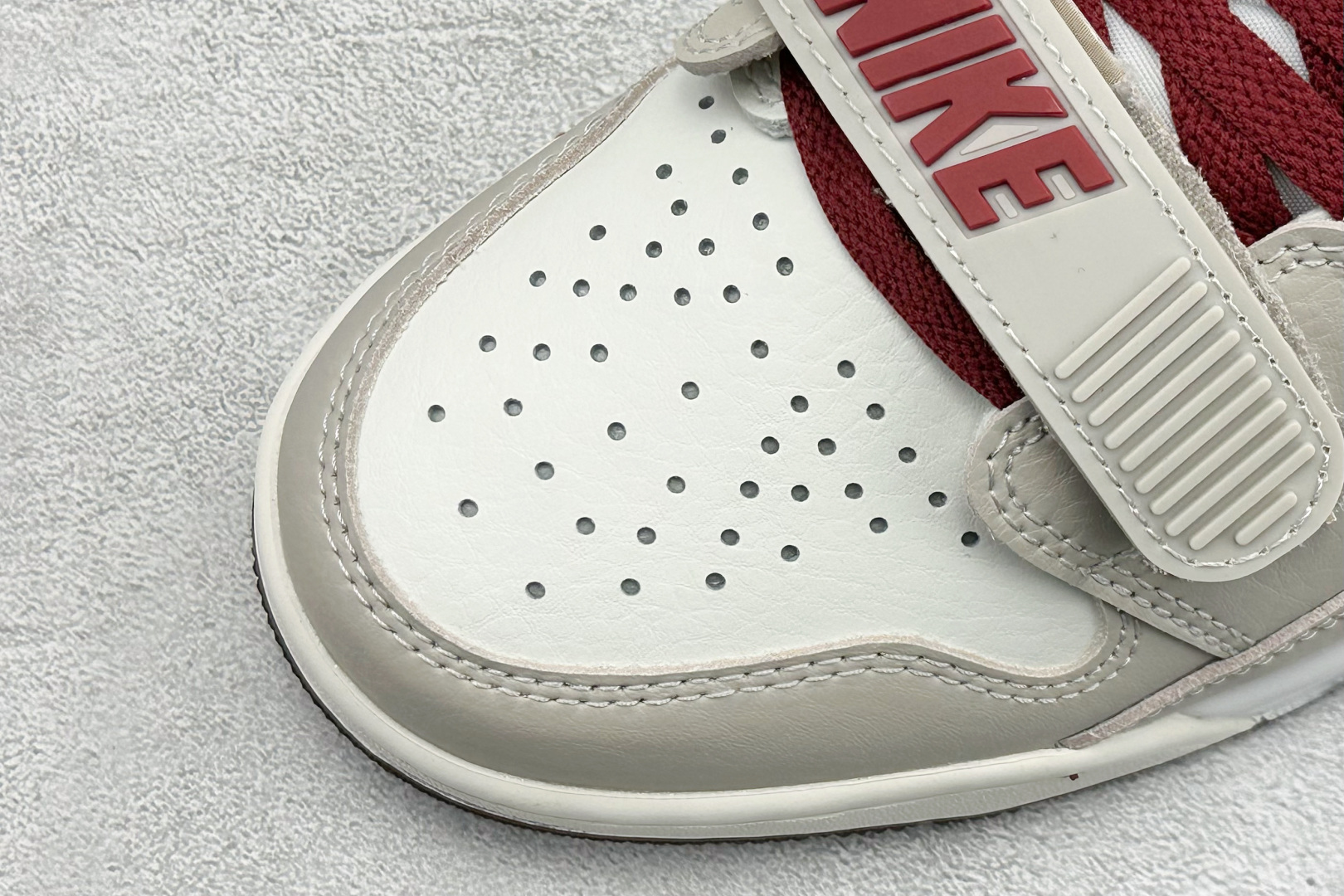 最强312 Air Jordan Legacy 312 Low 有着交错结合的设计 IQ9783-121 最强312 Air Jordan Legacy 312 Low 有着交错结合的设计 IQ9783-121