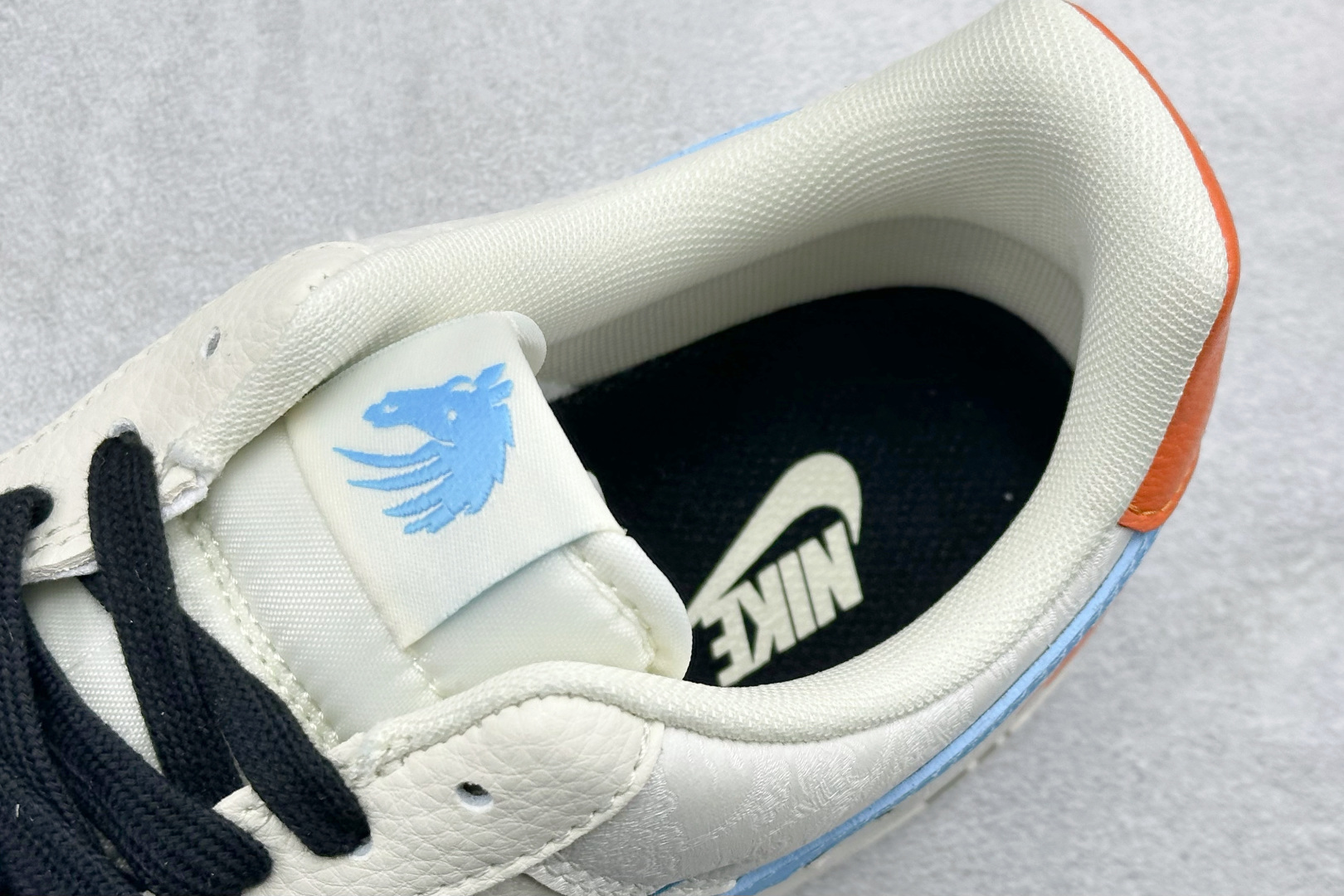 SC版Nike Air Force 1'07 Low 联名马年限定 彩色拼接丝绸 空军一号低帮休闲板鞋 FV3694-100 SC版Nike Air Force 1'07 Low 联名马年限定 彩色拼接丝绸 空军一号低帮休闲板鞋 FV3694-100