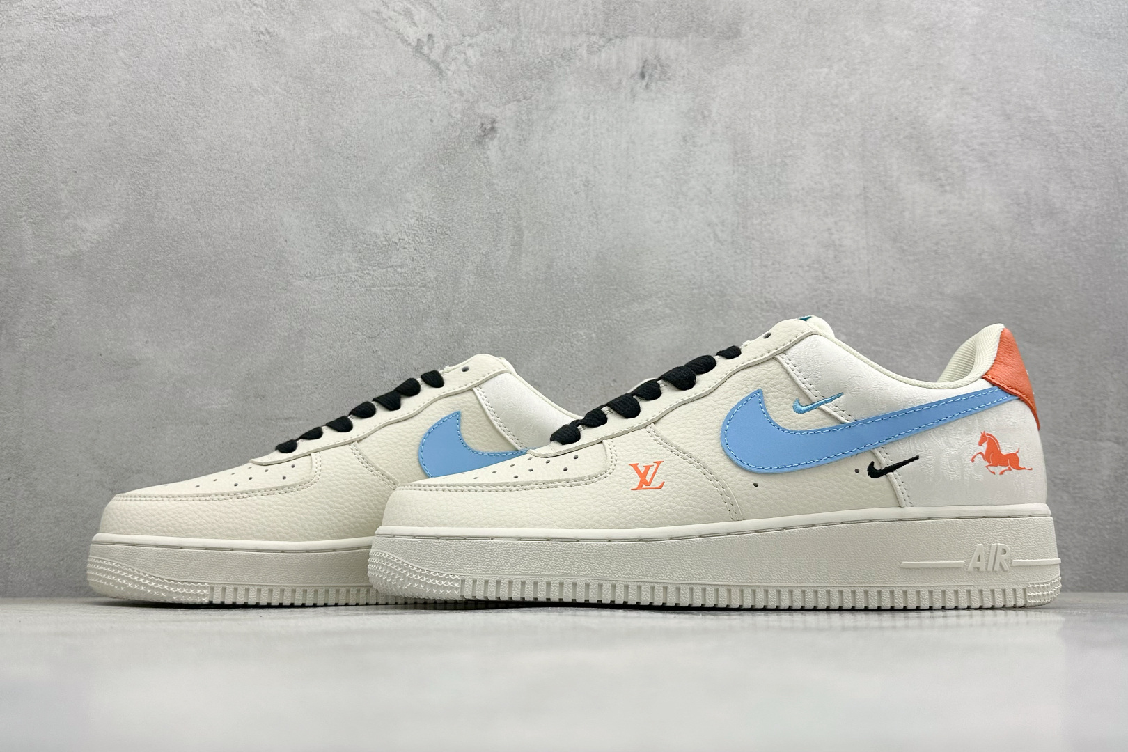 SC版Nike Air Force 1'07 Low 联名马年限定 彩色拼接丝绸 空军一号低帮休闲板鞋 FV3694-100 SC版Nike Air Force 1'07 Low 联名马年限定 彩色拼接丝绸 空军一号低帮休闲板鞋 FV3694-100