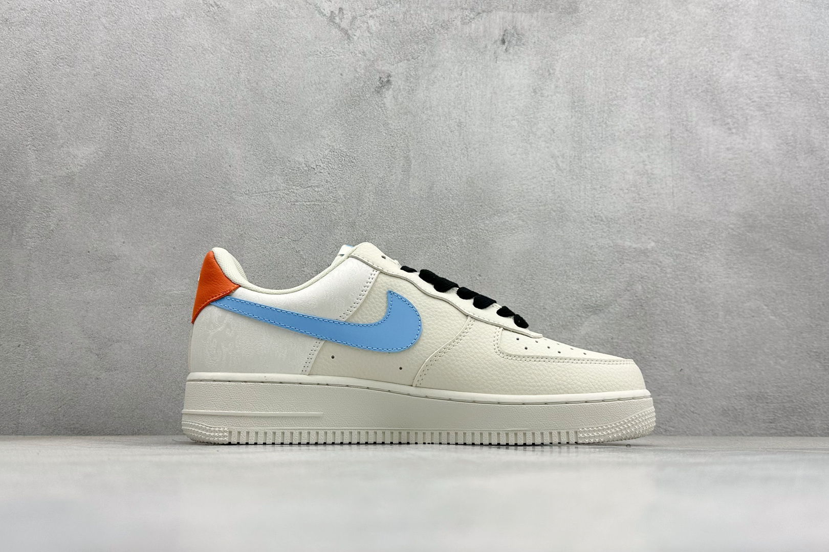 SC版Nike Air Force 1'07 Low 联名马年限定 彩色拼接丝绸 空军一号低帮休闲板鞋 FV3694-100 SC版Nike Air Force 1'07 Low 联名马年限定 彩色拼接丝绸 空军一号低帮休闲板鞋 FV3694-100