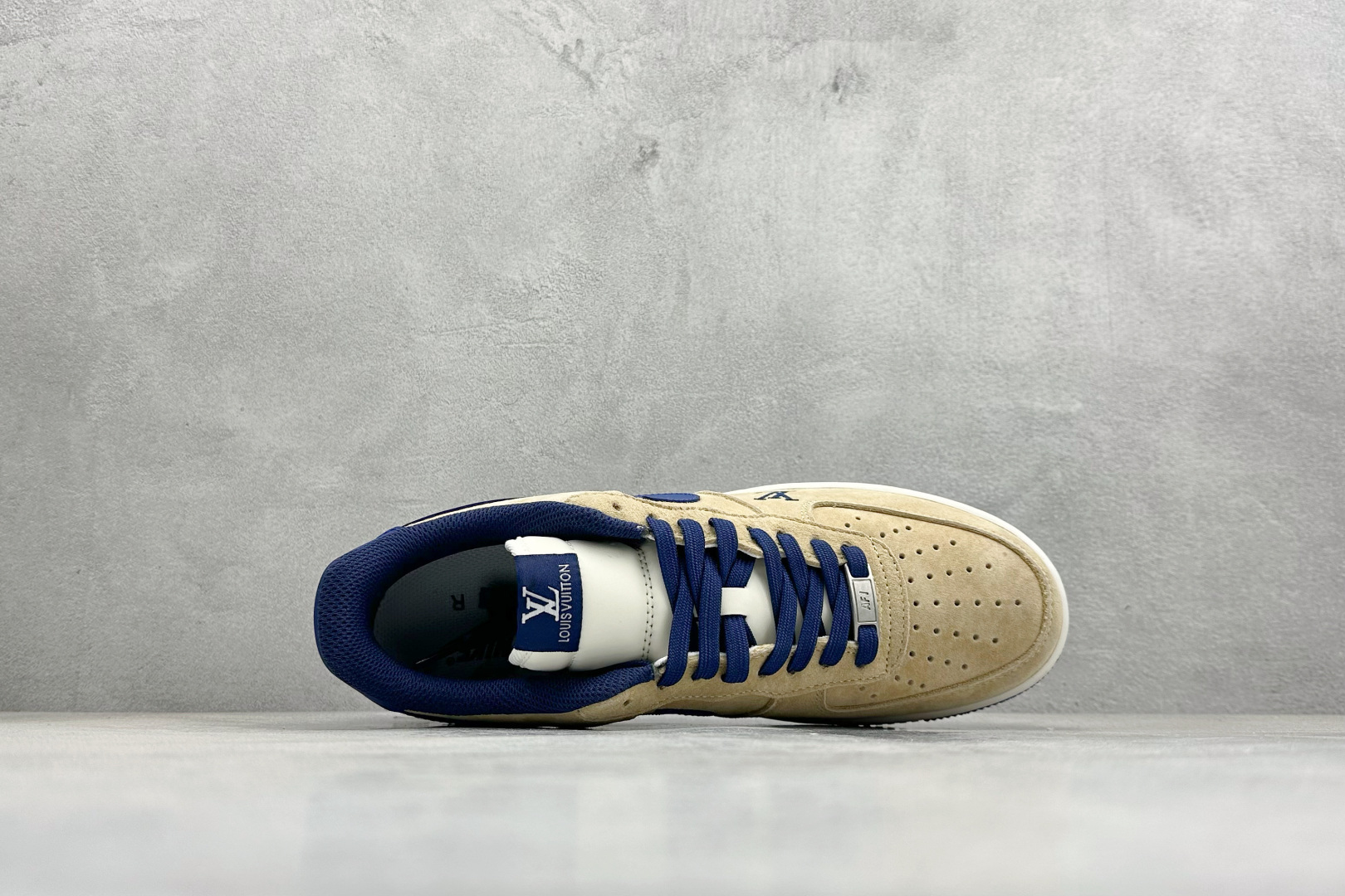 SC版 Nike Air Force 1'07 Low 联名 沙褐藏蓝 空军一号低帮休闲板鞋 FQ3545-300 SC版 Nike Air Force 1'07 Low 联名 沙褐藏蓝 空军一号低帮休闲板鞋 FQ3545-300