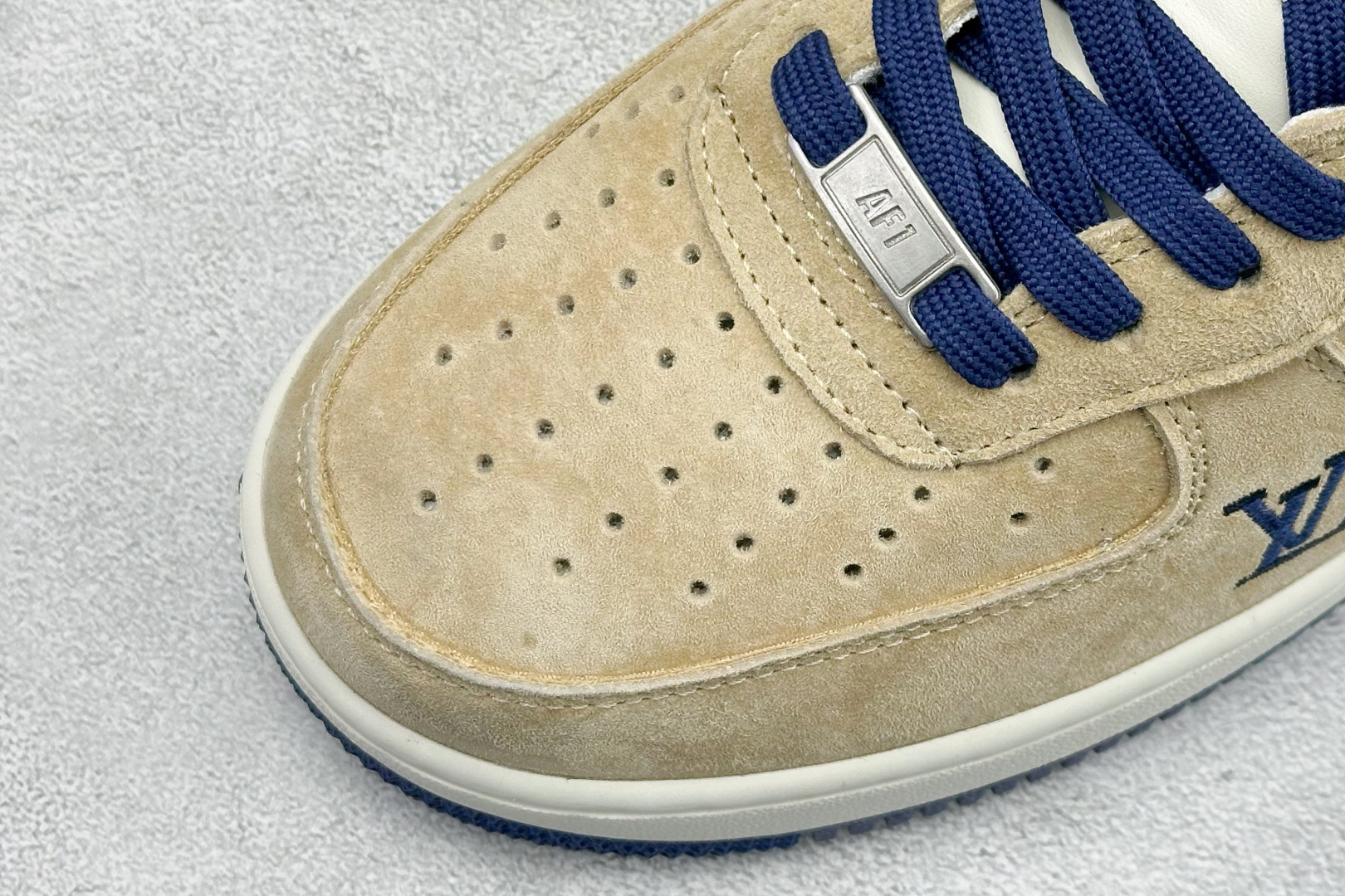 SC版 Nike Air Force 1'07 Low 联名 沙褐藏蓝 空军一号低帮休闲板鞋 FQ3545-300 SC版 Nike Air Force 1'07 Low 联名 沙褐藏蓝 空军一号低帮休闲板鞋 FQ3545-300