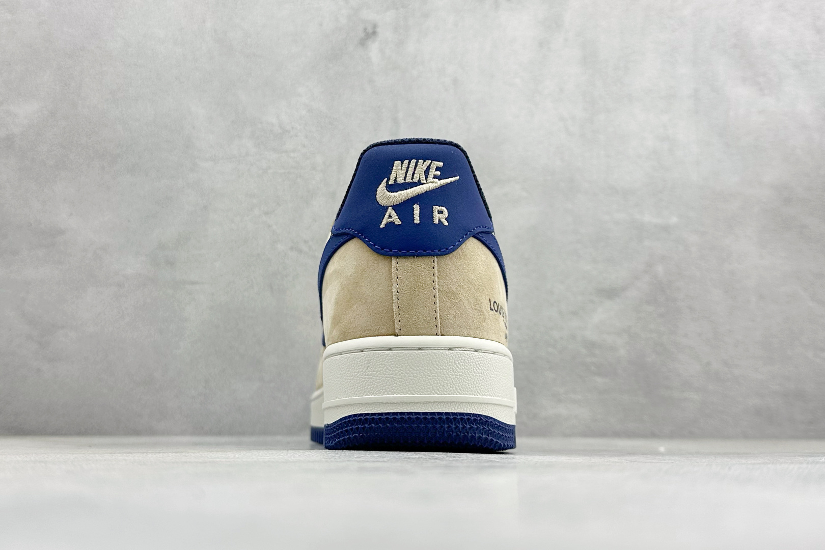 SC版 Nike Air Force 1'07 Low 联名 沙褐藏蓝 空军一号低帮休闲板鞋 FQ3545-300 SC版 Nike Air Force 1'07 Low 联名 沙褐藏蓝 空军一号低帮休闲板鞋 FQ3545-300