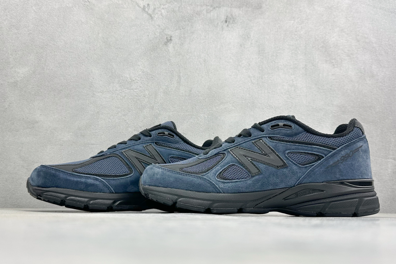 DS版New Balance 新百伦 990V3系列联名款复古休闲跑步鞋 M990JJ4 DS版New Balance 新百伦 990V3系列联名款复古休闲跑步鞋 M990JJ4
