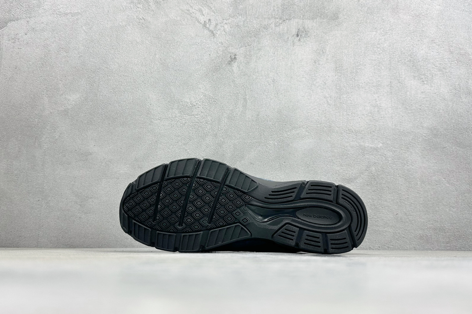 DS版New Balance 新百伦 990V3系列联名款复古休闲跑步鞋 M990JJ4 DS版New Balance 新百伦 990V3系列联名款复古休闲跑步鞋 M990JJ4