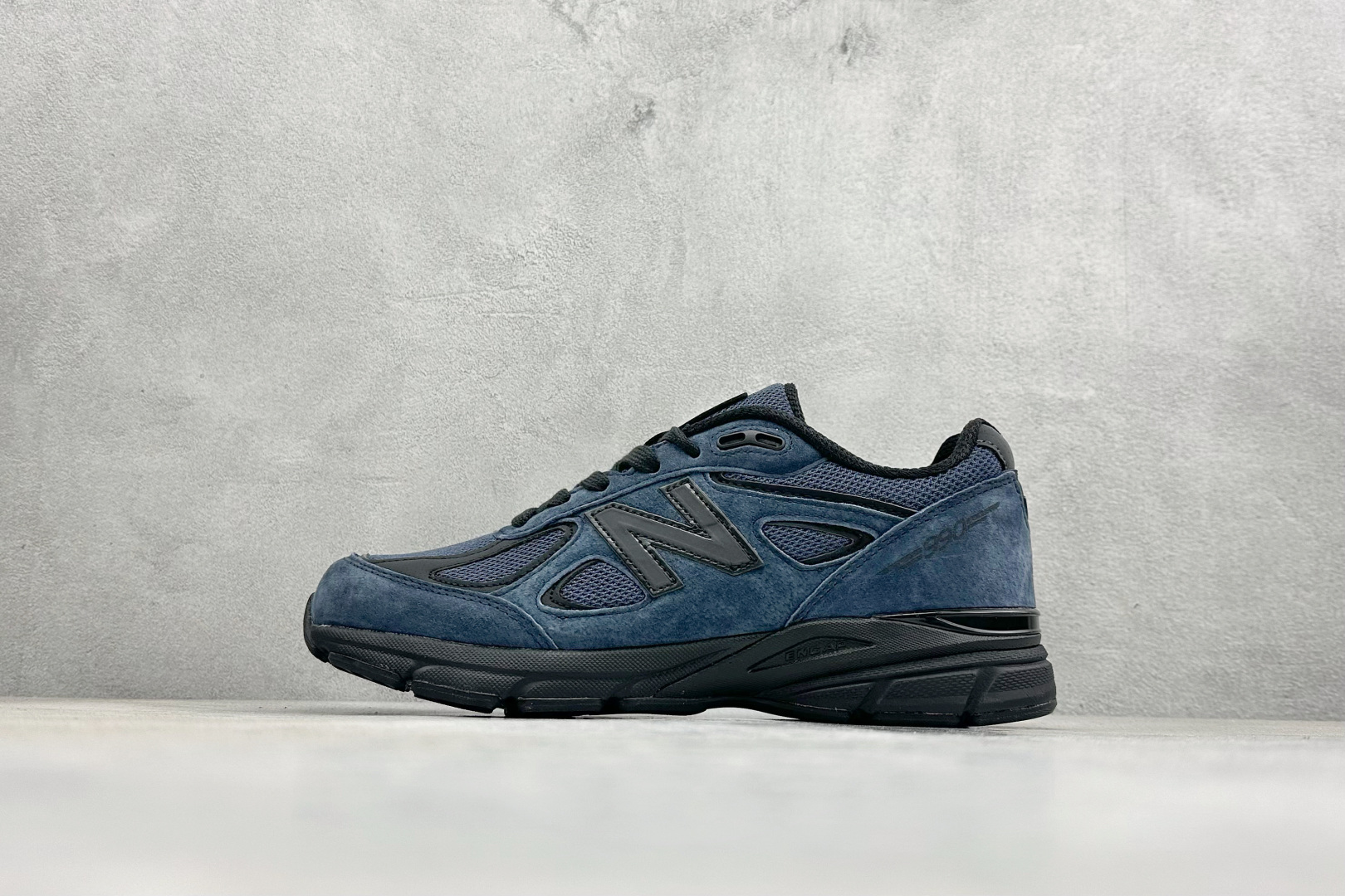 DS版New Balance 新百伦 990V3系列联名款复古休闲跑步鞋 M990JJ4 DS版New Balance 新百伦 990V3系列联名款复古休闲跑步鞋 M990JJ4