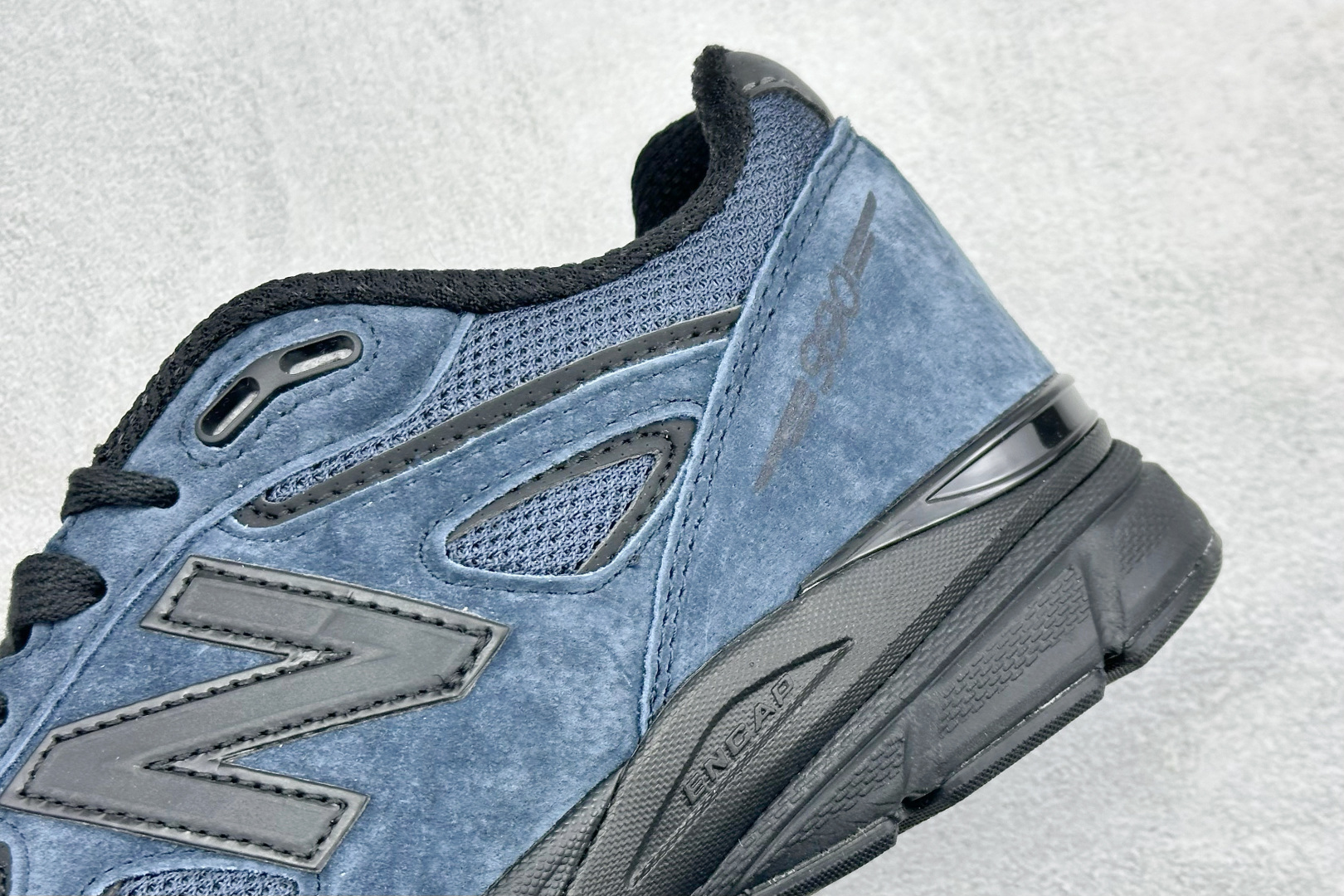 DS版New Balance 新百伦 990V3系列联名款复古休闲跑步鞋 M990JJ4 DS版New Balance 新百伦 990V3系列联名款复古休闲跑步鞋 M990JJ4