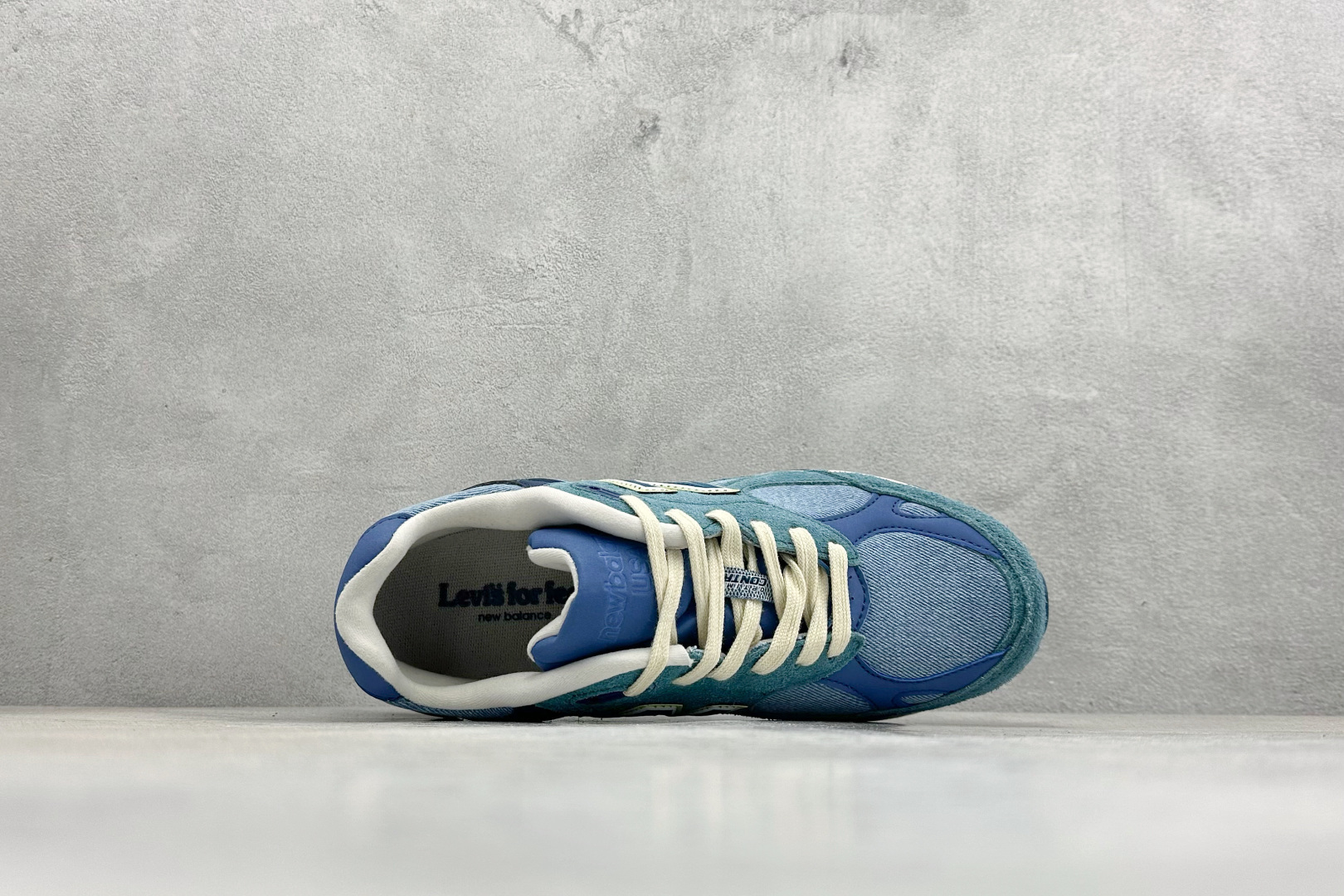 DS版New Balance 新百伦 990V3系列联名款复古休闲跑步鞋 M990LI3 DS版New Balance 新百伦 990V3系列联名款复古休闲跑步鞋 M990LI3