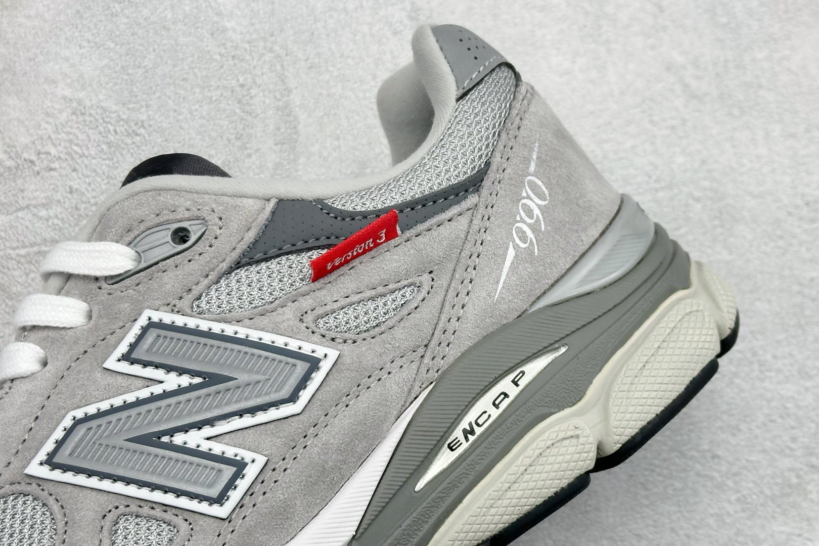 DS版New Balance 新百伦 990V3系列联名款复古休闲跑步鞋 M990VS3 DS版New Balance 新百伦 990V3系列联名款复古休闲跑步鞋 M990VS3