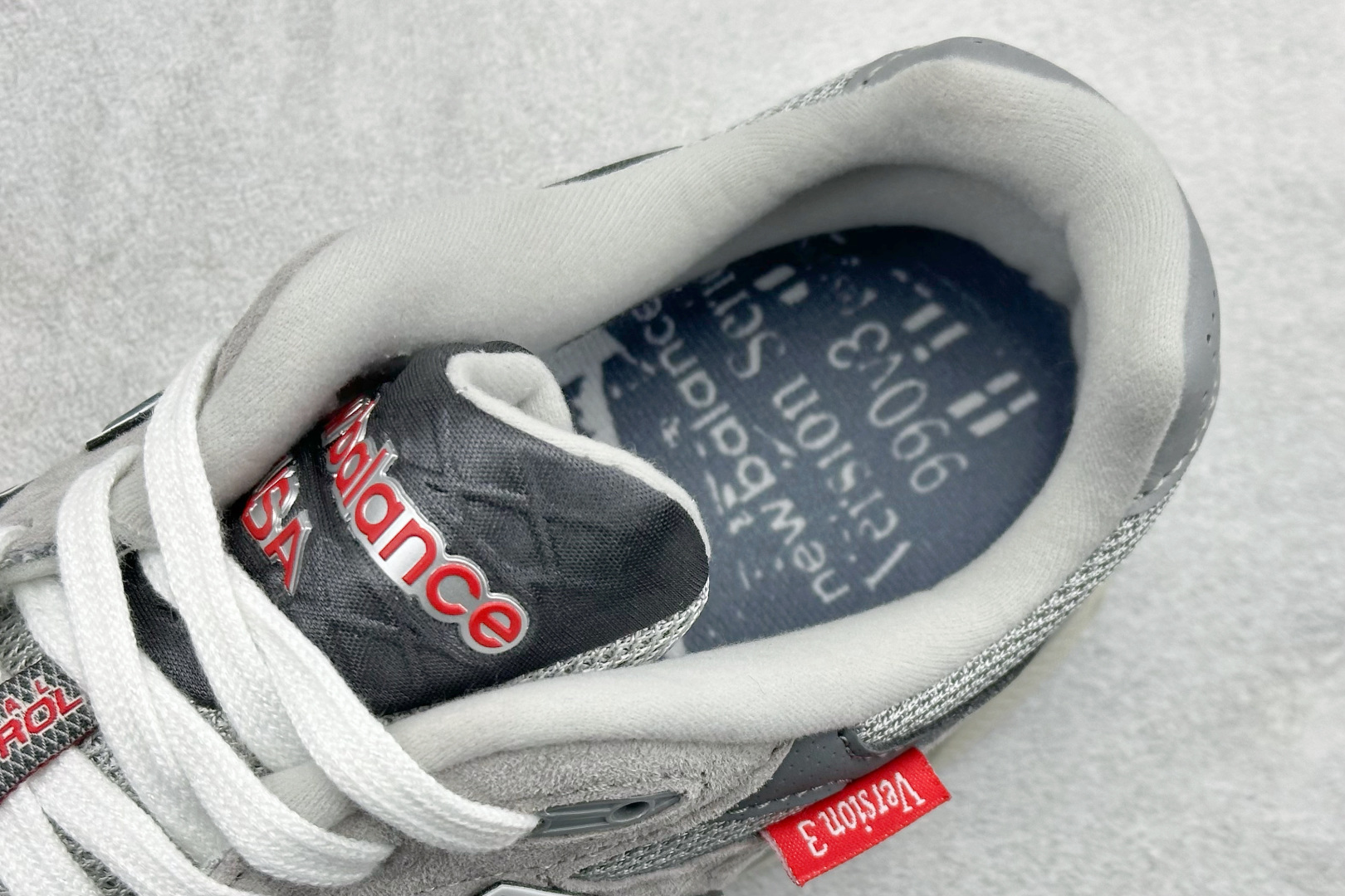 DS版New Balance 新百伦 990V3系列联名款复古休闲跑步鞋 M990VS3 DS版New Balance 新百伦 990V3系列联名款复古休闲跑步鞋 M990VS3
