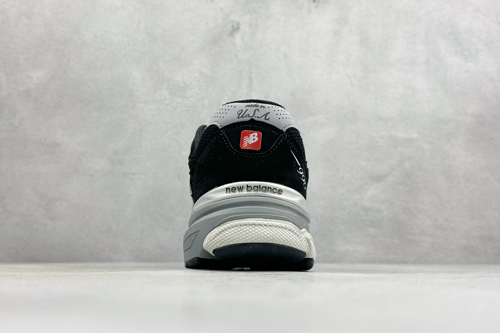 DS版New Balance 新百伦 990V3系列联名款复古休闲跑步鞋 M990GBS3 DS版New Balance 新百伦 990V3系列联名款复古休闲跑步鞋 M990GBS3