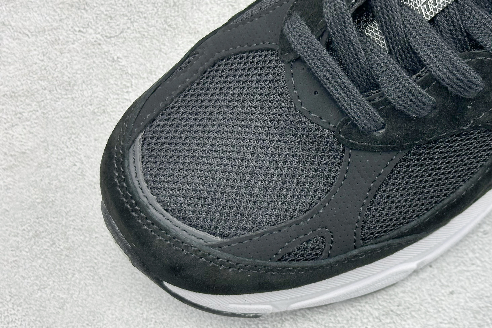 DS版New Balance 新百伦 990V3系列联名款复古休闲跑步鞋 M990GBS3 DS版New Balance 新百伦 990V3系列联名款复古休闲跑步鞋 M990GBS3