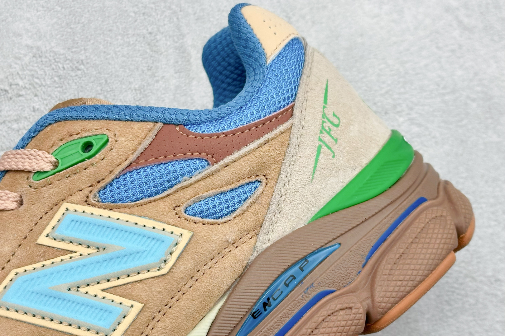 DS版New Balance 新百伦 990V3系列联名款复古休闲跑步鞋 M990JG3 DS版New Balance 新百伦 990V3系列联名款复古休闲跑步鞋 M990JG3