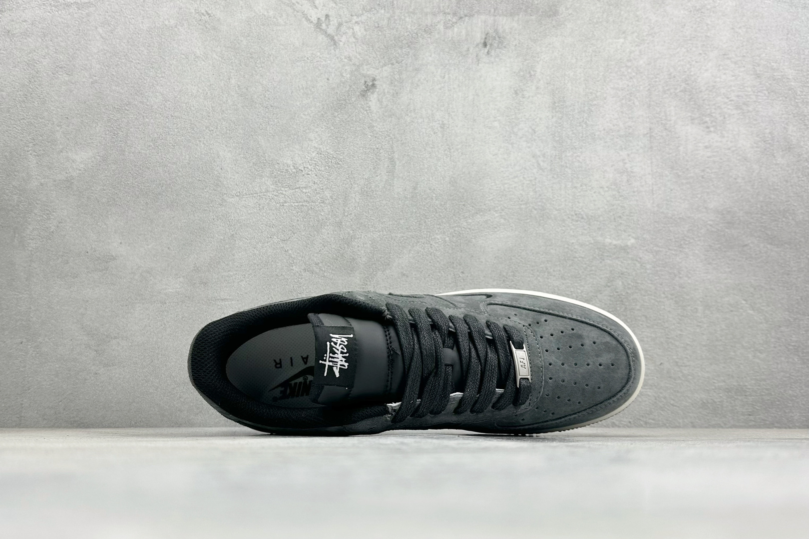 SC版Nike Air Force 1'07 Low 斯图西联名 炭灰雅白 空军一号低帮休闲板鞋 DV5477-401