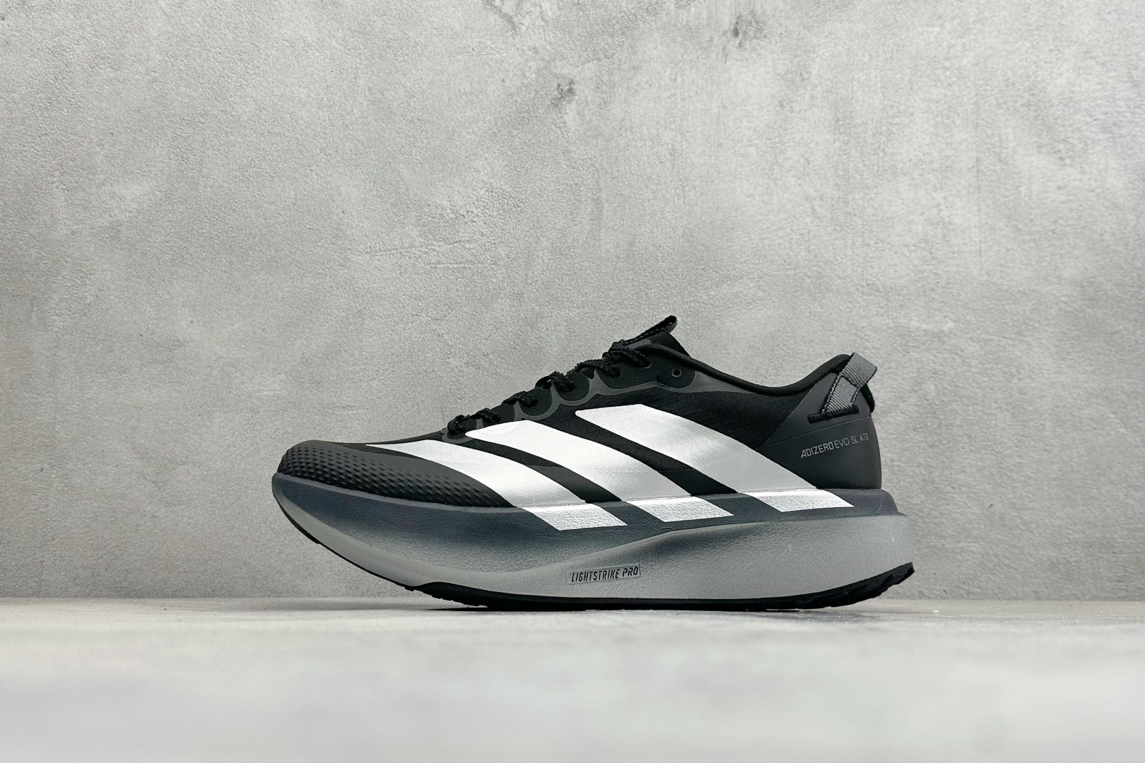 TY版AD ADIZERO EVO SL ATR 阿迪超轻透气缓震跑鞋 KK2686