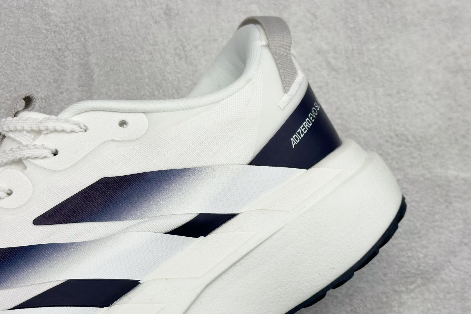 TY版AD ADIZERO EVO SL ATR 阿迪超轻透气缓震跑鞋 KK0316