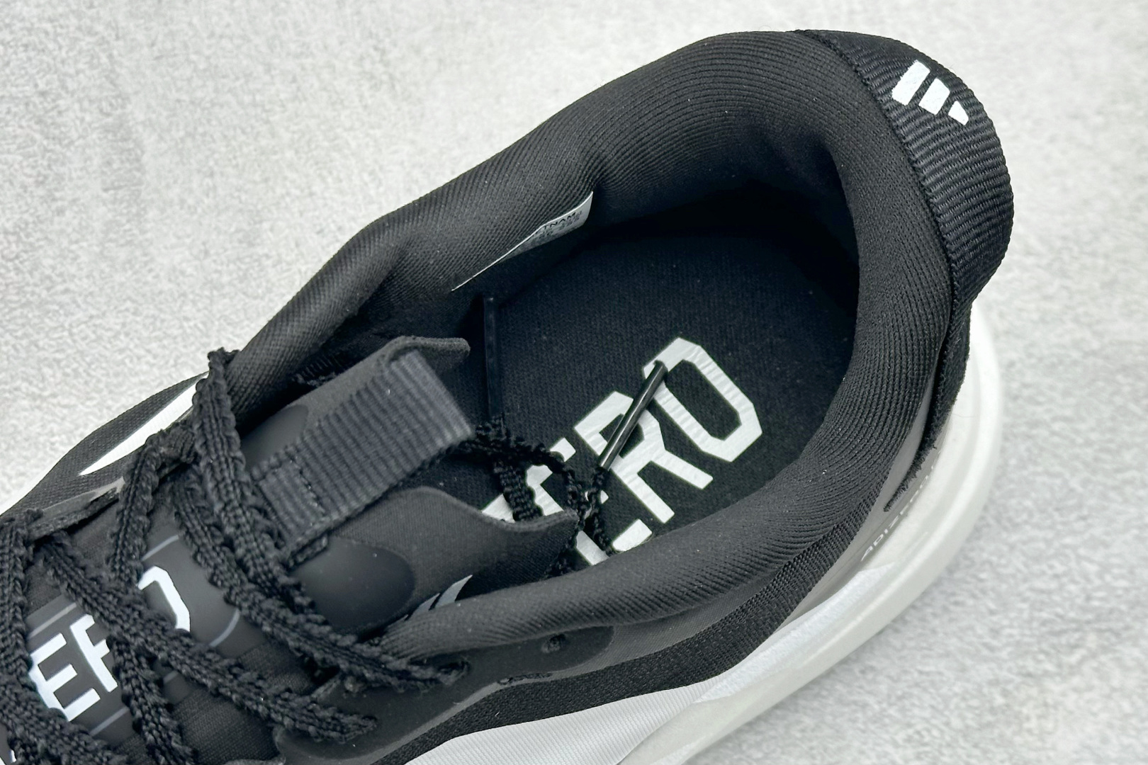 TY版AD ADIZERO EVO SL ATR 阿迪超轻透气缓震跑鞋 KK0312