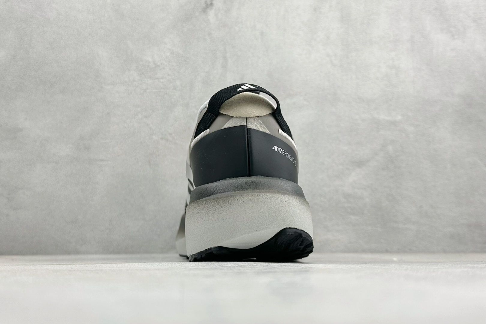 TY版AD ADIZERO EVO SL ATR 阿迪超轻透气缓震跑鞋 KK0309-Top High Quatity Cheap Sneakers Fashion Clothing Clothes Bags handbags Shoes of all Brand wholesale With The best Quality And Beautiful Price from China Factory Chinese suppliers wholesaler seller TY版AD ADIZERO EVO SL ATR 阿迪超轻透气缓震跑鞋 KK0309