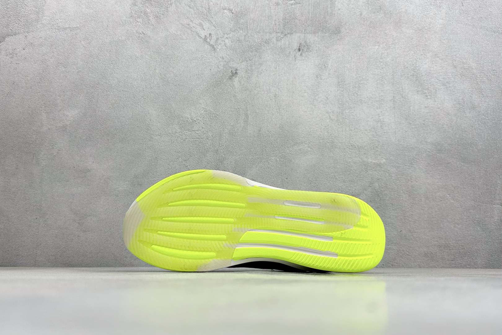 Adidas Supernova Prima M 低帮透气休闲运动跑鞋 TE1683-High Quatity Cheap Brand wholesale wholesaler seller Clothes Bags handbags Sneakers Top Fashion Clothing Shoes from China Factory Chinese suppliers best Quality Beautiful Price Adidas Supernova Prima M 低帮透气休闲运动跑鞋 TE1683
