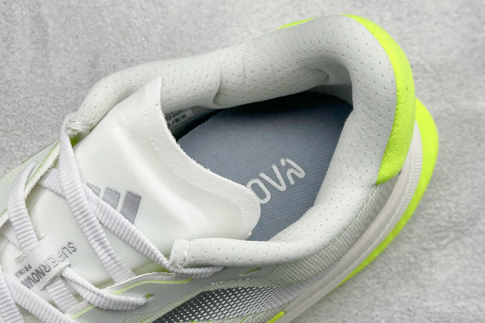 Adidas Supernova Prima M 低帮透气休闲运动跑鞋 TE1683-High Quatity Cheap Brand wholesale wholesaler seller Clothes Bags handbags Sneakers Top Fashion Clothing Shoes from China Factory Chinese suppliers best Quality Beautiful Price Adidas Supernova Prima M 低帮透气休闲运动跑鞋 TE1683