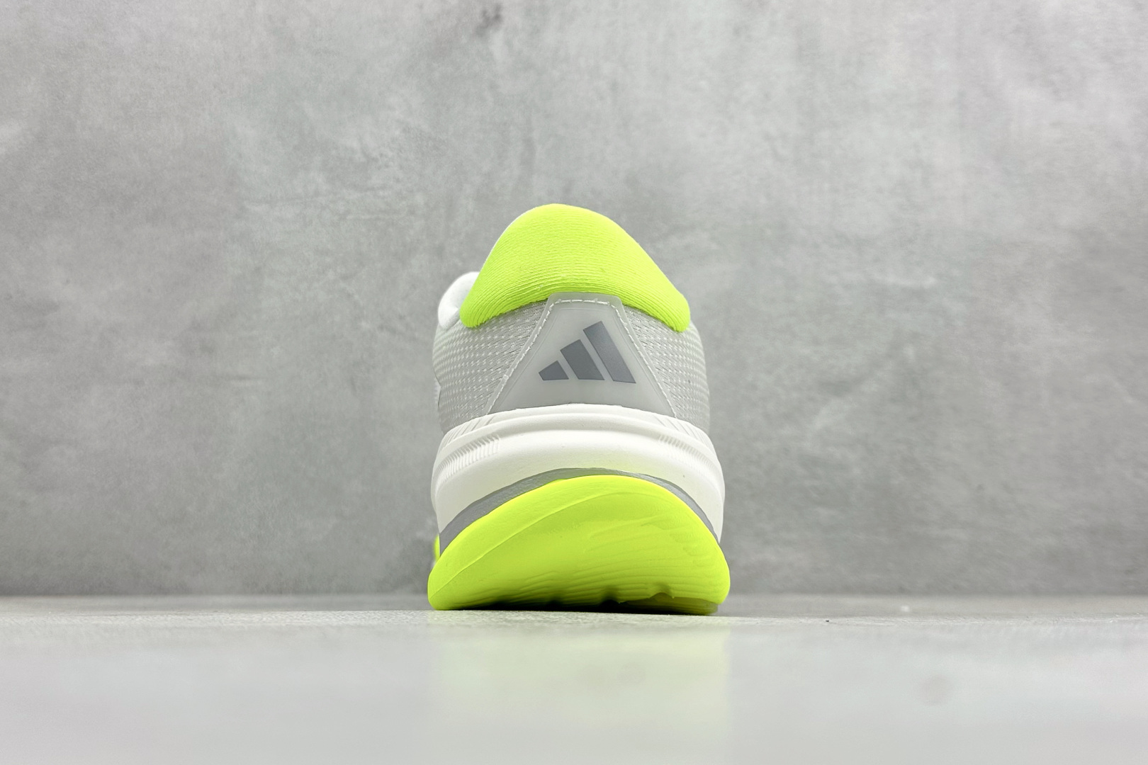 Adidas Supernova Prima M 低帮透气休闲运动跑鞋 TE1683-High Quatity Cheap Brand wholesale wholesaler seller Clothes Bags handbags Sneakers Top Fashion Clothing Shoes from China Factory Chinese suppliers best Quality Beautiful Price Adidas Supernova Prima M 低帮透气休闲运动跑鞋 TE1683