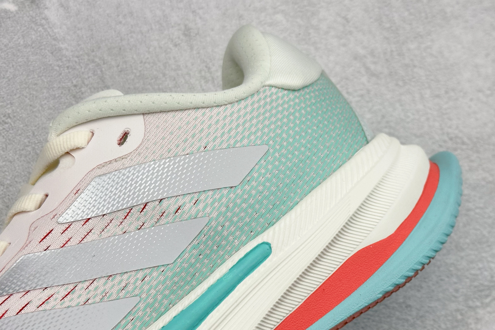 Adidas Supernova Prima M 低帮透气休闲运动跑鞋 TE1681