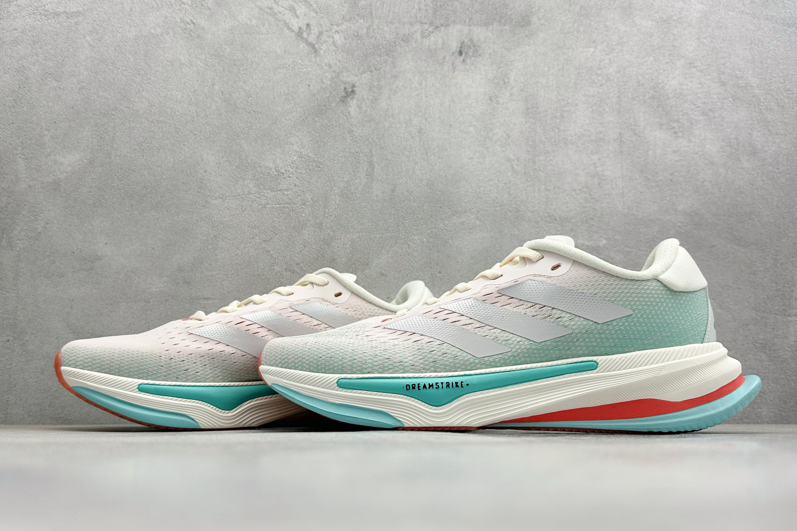 Adidas Supernova Prima M 低帮透气休闲运动跑鞋 TE1681