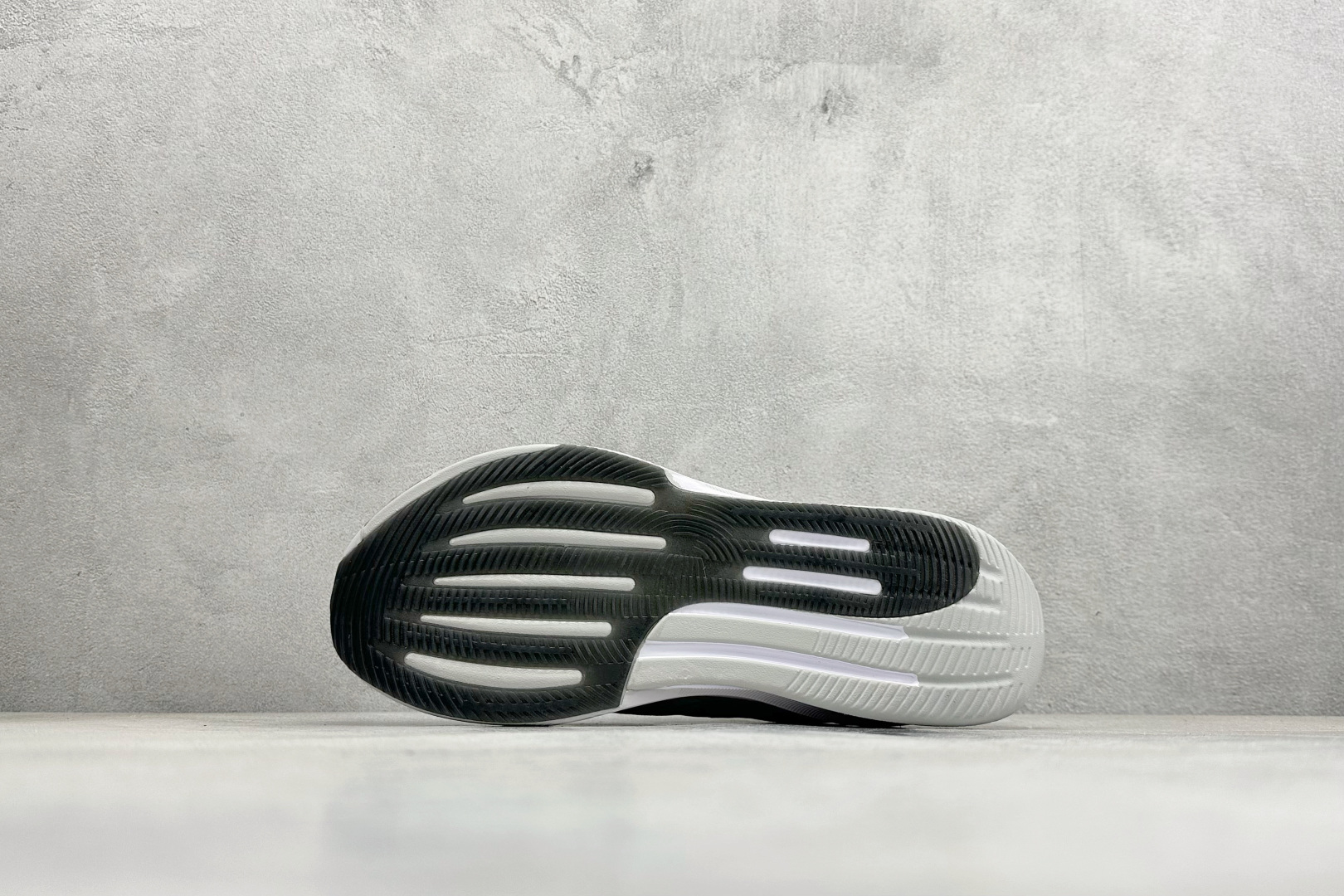 Adidas Supernova Prima M 低帮透气休闲运动跑鞋 TE1680