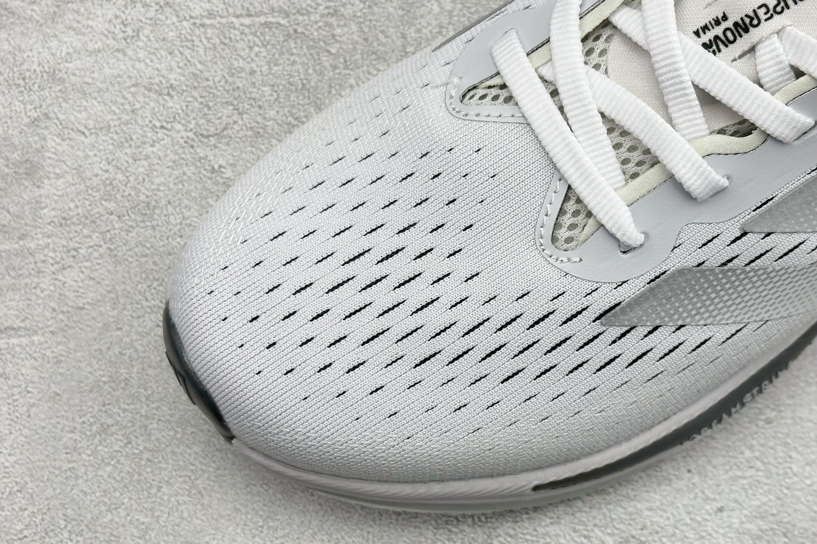 Adidas Supernova Prima M 低帮透气休闲运动跑鞋 TE1680