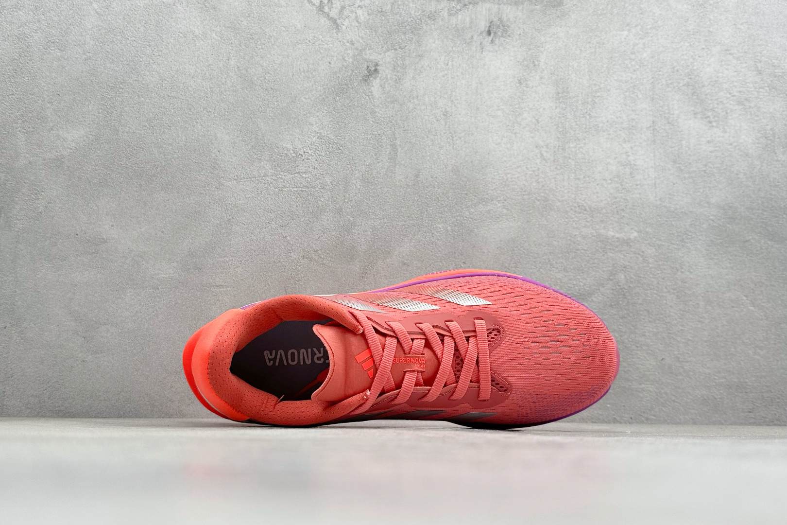 Adidas Supernova Prima M 低帮透气休闲运动跑鞋 TE1682