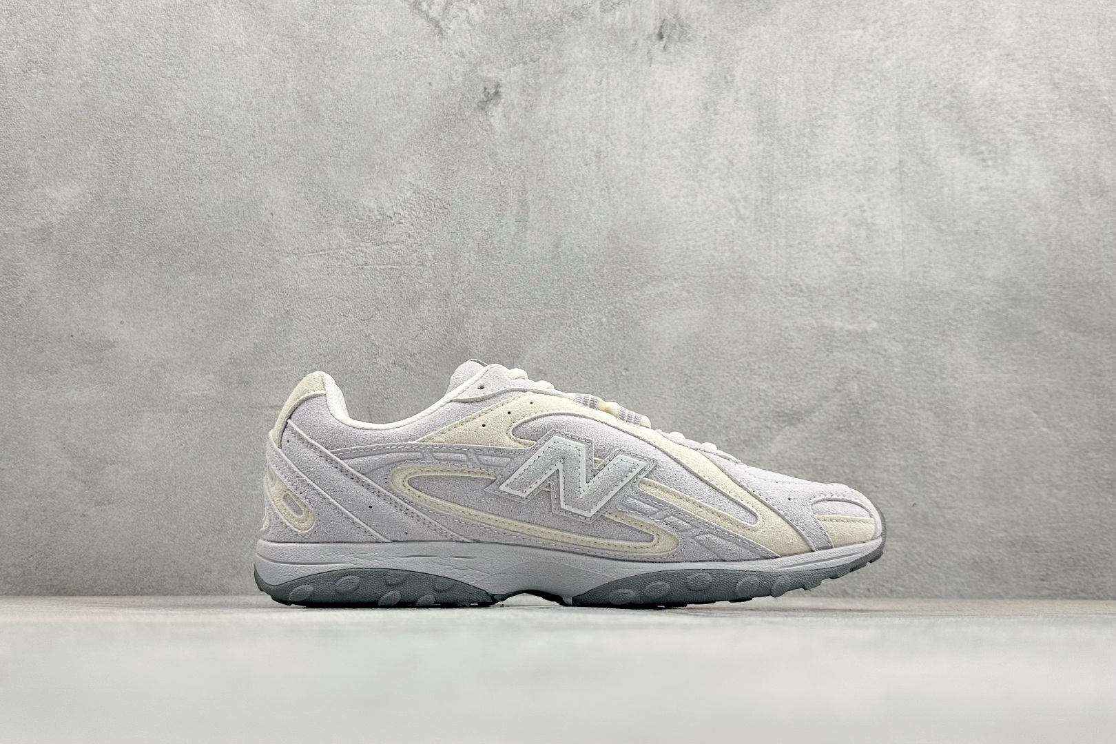 New Balance 204系列复古透气休闲运动慢跑鞋 U204LMMB-High Quatity Cheap Brand wholesale wholesaler seller Clothes Bags handbags Sneakers Top Fashion Clothing Shoes from China Factory Chinese suppliers best Quality Beautiful Price New Balance 204系列复古透气休闲运动慢跑鞋 U204LMMB