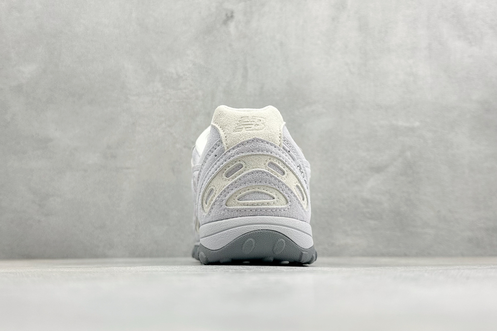 New Balance 204系列复古透气休闲运动慢跑鞋 U204LMMB-High Quatity Cheap Brand wholesale wholesaler seller Clothes Bags handbags Sneakers Top Fashion Clothing Shoes from China Factory Chinese suppliers best Quality Beautiful Price New Balance 204系列复古透气休闲运动慢跑鞋 U204LMMB