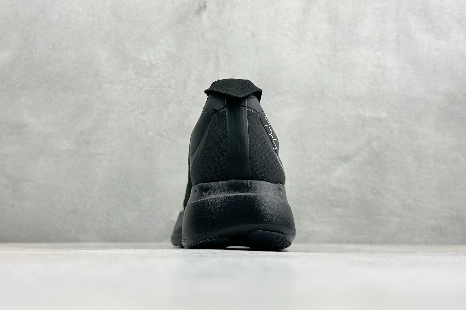 Y-3 x Adidas Adizero Adios 4 M 阿迪透气轻盈低帮跑步鞋 KI6876