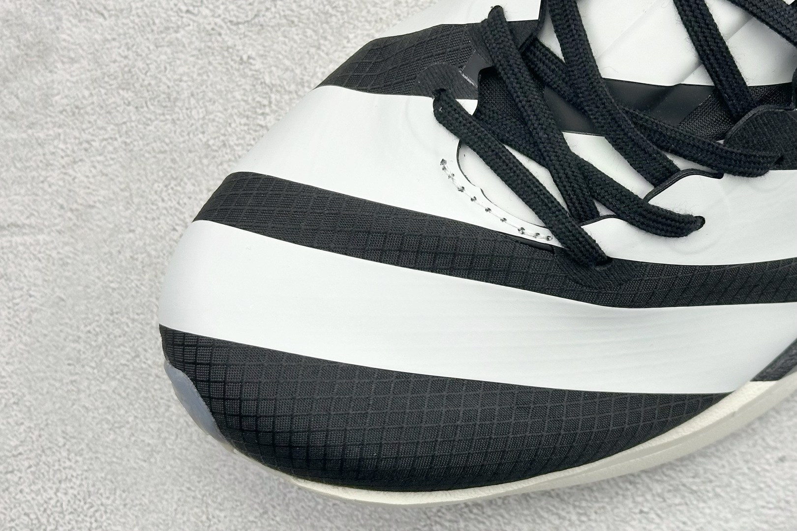 Y-3 x Adidas Adizero Adios 4 M 阿迪透气轻盈低帮跑步鞋 KI6877-High Quatity Cheap Brand wholesale wholesaler seller Clothes Bags handbags Sneakers Top Fashion Clothing Shoes from China Factory Chinese suppliers best Quality Beautiful Price Y-3 x Adidas Adizero Adios 4 M 阿迪透气轻盈低帮跑步鞋 KI6877