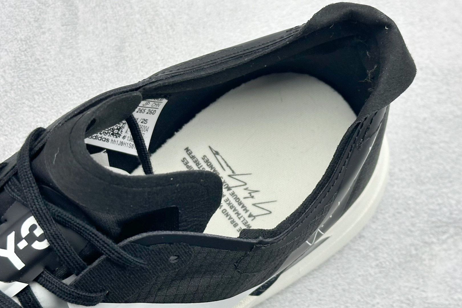 Y-3 x Adidas Adizero Adios 4 M 阿迪透气轻盈低帮跑步鞋 KI6877-High Quatity Cheap Brand wholesale wholesaler seller Clothes Bags handbags Sneakers Top Fashion Clothing Shoes from China Factory Chinese suppliers best Quality Beautiful Price Y-3 x Adidas Adizero Adios 4 M 阿迪透气轻盈低帮跑步鞋 KI6877