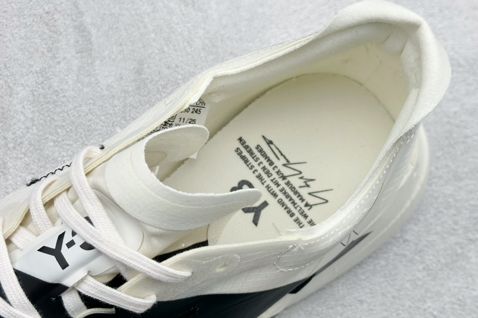 Y-3 x Adidas Adizero Adios 4 M 阿迪透气轻盈低帮跑步鞋 KI6875-High Quatity Cheap Brand wholesale wholesaler seller Clothes Bags handbags Sneakers Top Fashion Clothing Shoes from China Factory Chinese suppliers best Quality Beautiful Price Y-3 x Adidas Adizero Adios 4 M 阿迪透气轻盈低帮跑步鞋 KI6875