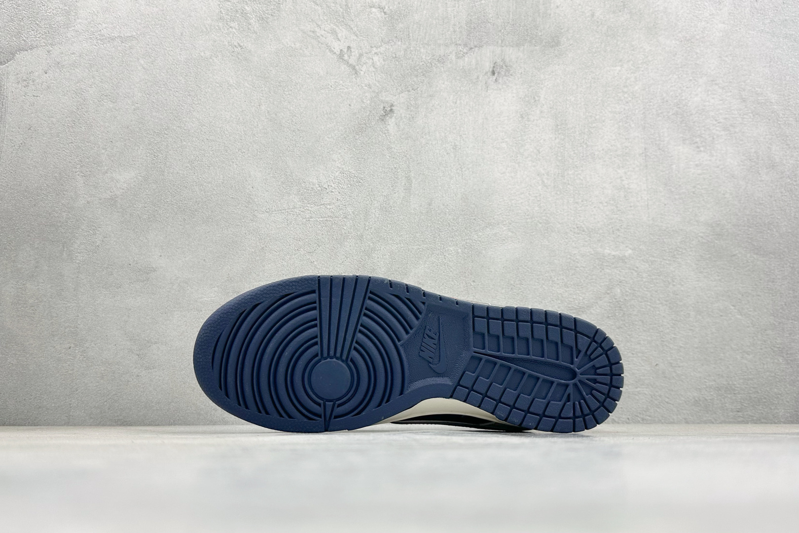 2026年新款限量发售 Nike SB Dunk Low“ 马年限定—汗血宝马” 周年高端定制 低帮休闲板鞋 SD6888-107-High Quatity Cheap Brand wholesale wholesaler seller Clothes Bags handbags Sneakers Top Fashion Clothing Shoes from China Factory Chinese suppliers best Quality Beautiful Price 2026年新款限量发售 Nike SB Dunk Low“ 马年限定—汗血宝马” 周年高端定制 低帮休闲板鞋 SD6888-107