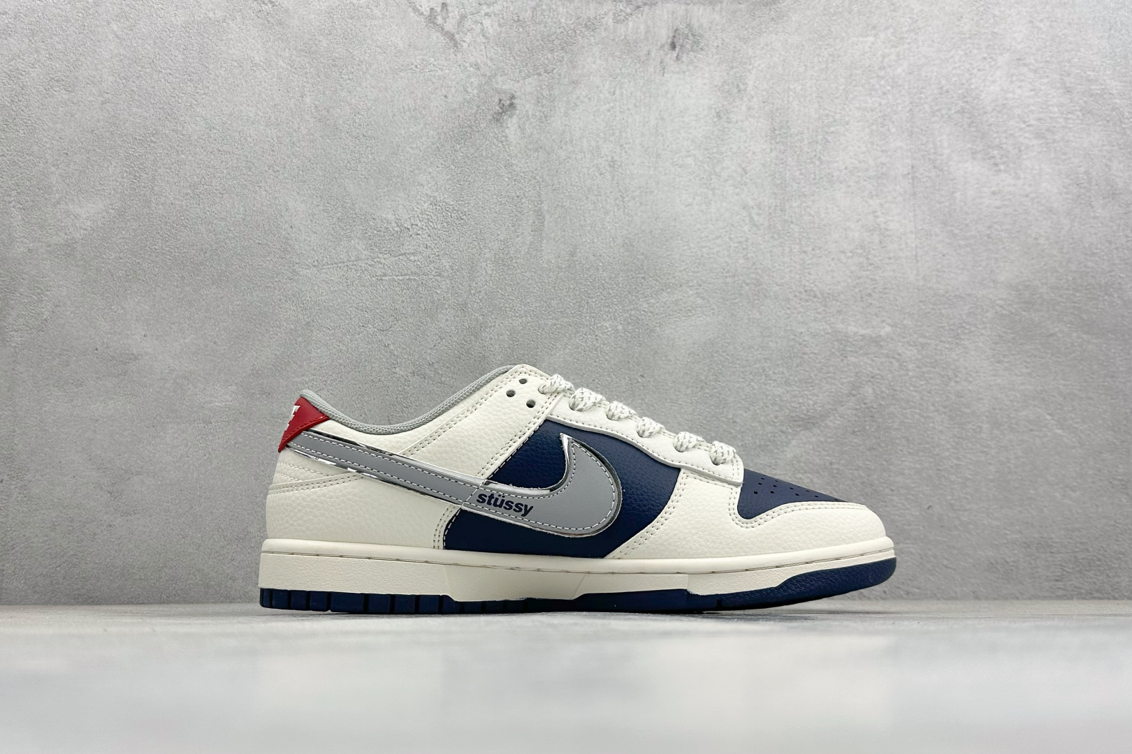 2026年新款限量发售 Nike SB Dunk Low“ 马年限定—汗血宝马” 周年高端定制 低帮休闲板鞋 SD6888-107-High Quatity Cheap Brand wholesale wholesaler seller Clothes Bags handbags Sneakers Top Fashion Clothing Shoes from China Factory Chinese suppliers best Quality Beautiful Price 2026年新款限量发售 Nike SB Dunk Low“ 马年限定—汗血宝马” 周年高端定制 低帮休闲板鞋 SD6888-107