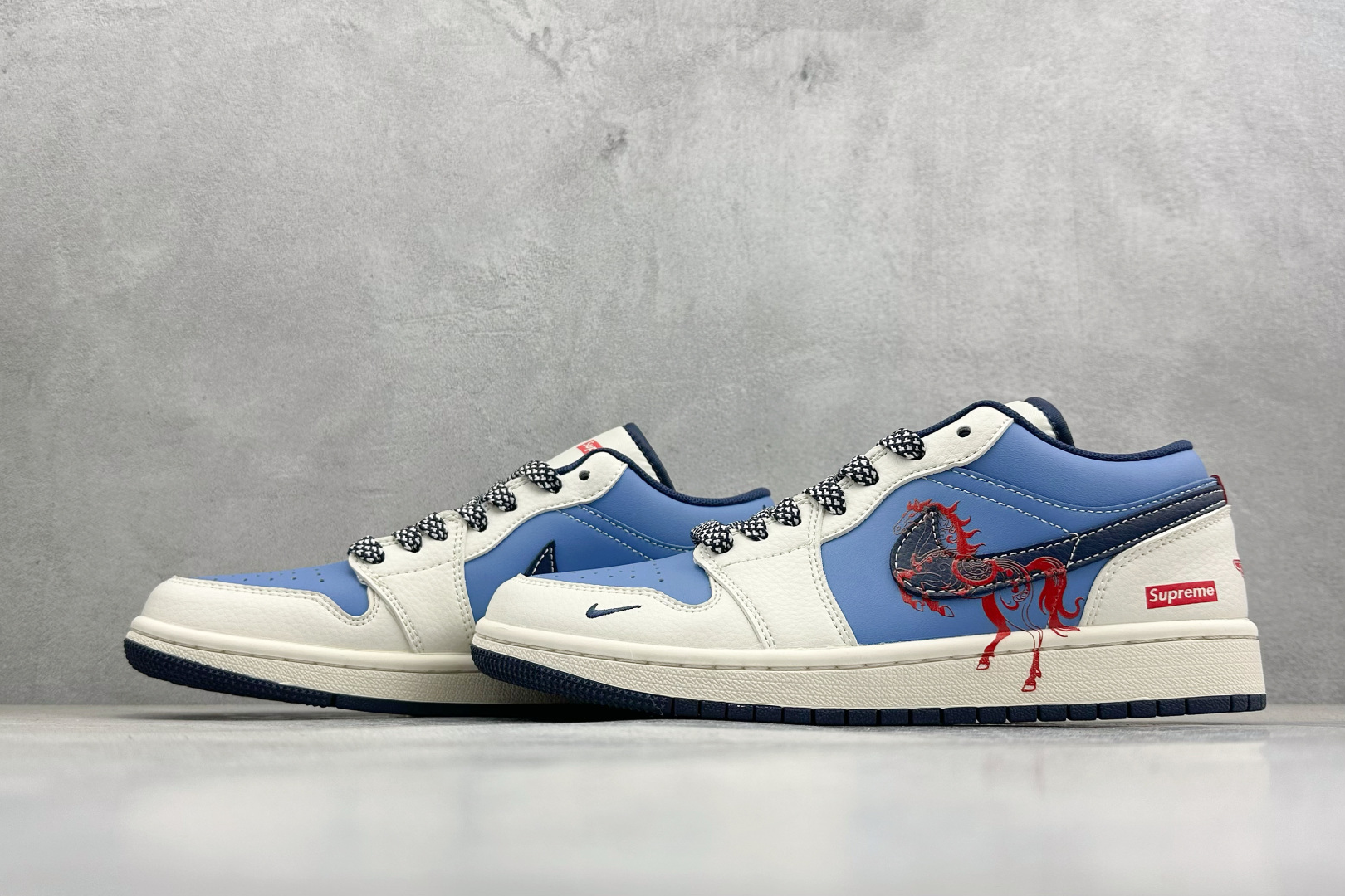 Nike Air Jordan 1 Low 定制配色 马年联名 定制AJ联名-高端定制 低帮复古文化板鞋 XX2610-010-High Quatity Cheap Brand wholesale wholesaler seller Clothes Bags handbags Sneakers Top Fashion Clothing Shoes from China Factory Chinese suppliers best Quality Beautiful Price Nike Air Jordan 1 Low 定制配色 马年联名 定制AJ联名-高端定制 低帮复古文化板鞋 XX2610-010