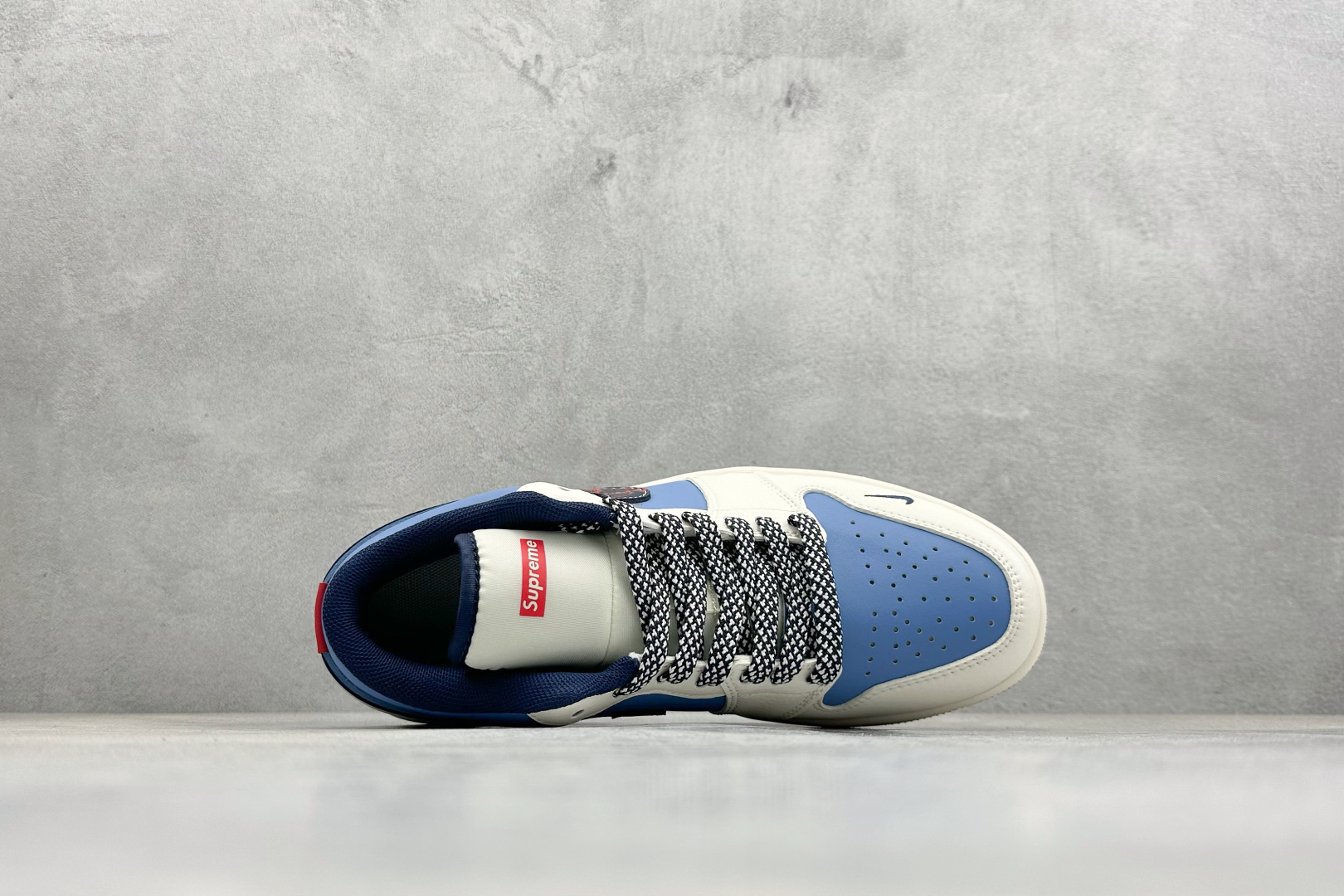 Nike Air Jordan 1 Low 定制配色 马年联名 定制AJ联名-高端定制 低帮复古文化板鞋 XX2610-010-High Quatity Cheap Brand wholesale wholesaler seller Clothes Bags handbags Sneakers Top Fashion Clothing Shoes from China Factory Chinese suppliers best Quality Beautiful Price Nike Air Jordan 1 Low 定制配色 马年联名 定制AJ联名-高端定制 低帮复古文化板鞋 XX2610-010