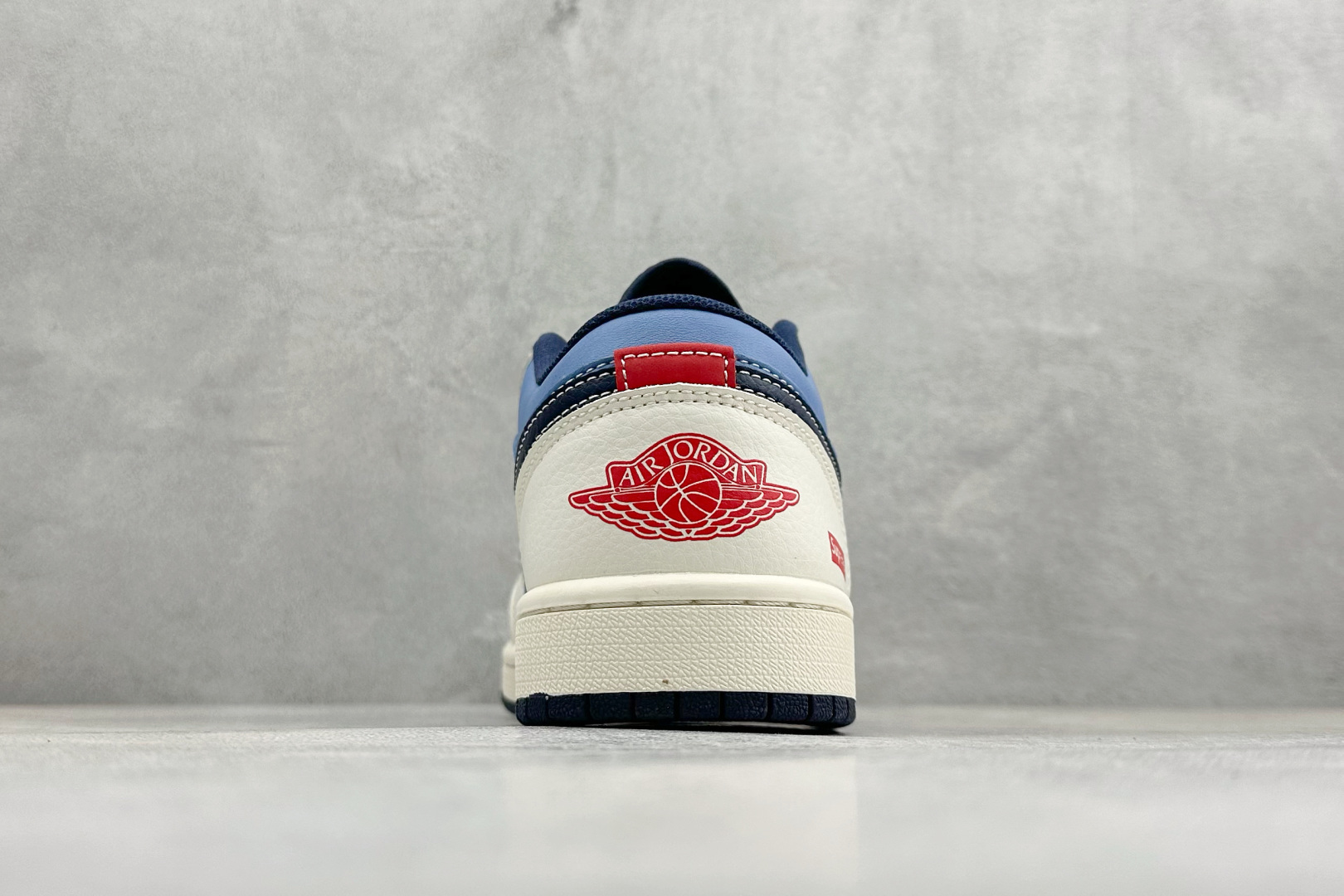 Nike Air Jordan 1 Low 定制配色 马年联名 定制AJ联名-高端定制 低帮复古文化板鞋 XX2610-010-High Quatity Cheap Brand wholesale wholesaler seller Clothes Bags handbags Sneakers Top Fashion Clothing Shoes from China Factory Chinese suppliers best Quality Beautiful Price Nike Air Jordan 1 Low 定制配色 马年联名 定制AJ联名-高端定制 低帮复古文化板鞋 XX2610-010