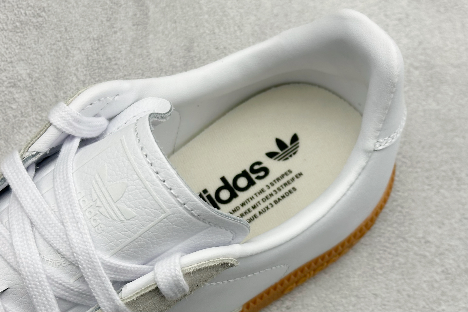 S2Adidas BW ARMY 阿迪三叶草复古休闲板鞋 JR2002-High Quatity Cheap Brand wholesale wholesaler seller Clothes Bags handbags Sneakers Top Fashion Clothing Shoes from China Factory Chinese suppliers best Quality Beautiful Price S2Adidas BW ARMY 阿迪三叶草复古休闲板鞋 JR2002