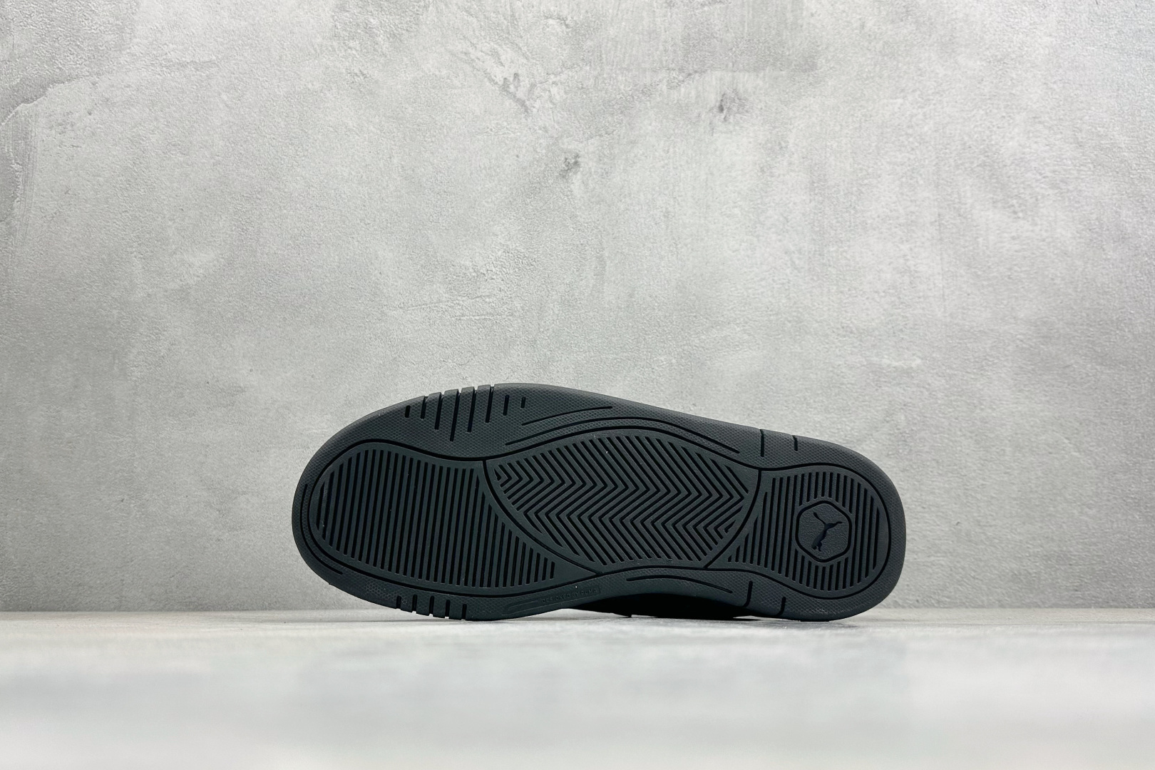 TG版Puma-180 Reflect 防滑耐磨低帮板鞋 390805-01-High Quatity Cheap Brand wholesale wholesaler seller Clothes Bags handbags Sneakers Top Fashion Clothing Shoes from China Factory Chinese suppliers best Quality Beautiful Price TG版Puma-180 Reflect 防滑耐磨低帮板鞋 390805-01