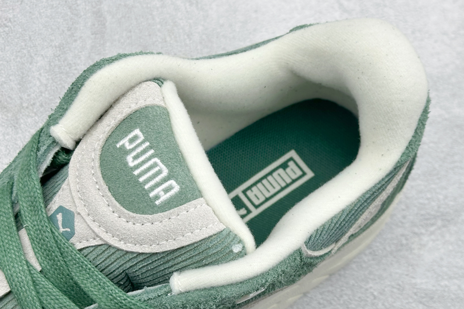 TG版Puma-180 Reflect 防滑耐磨低帮板鞋 孔眼底座和脚趾凸起由猪八革材料制成 396025-03