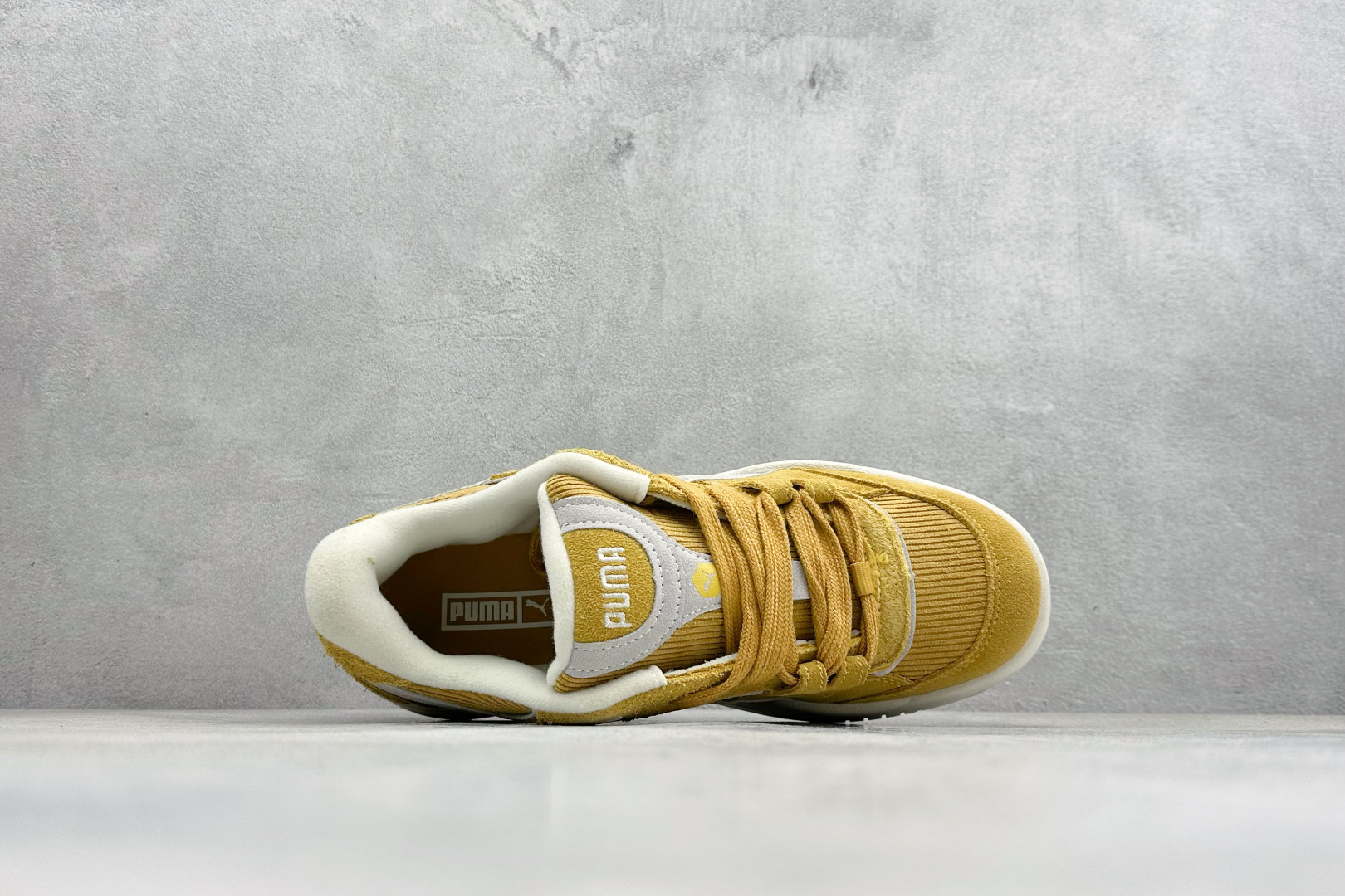 TG版Puma-180 Reflect 防滑耐磨低帮板鞋 孔眼底座和脚趾凸起由猪八革材料制成 393287-01