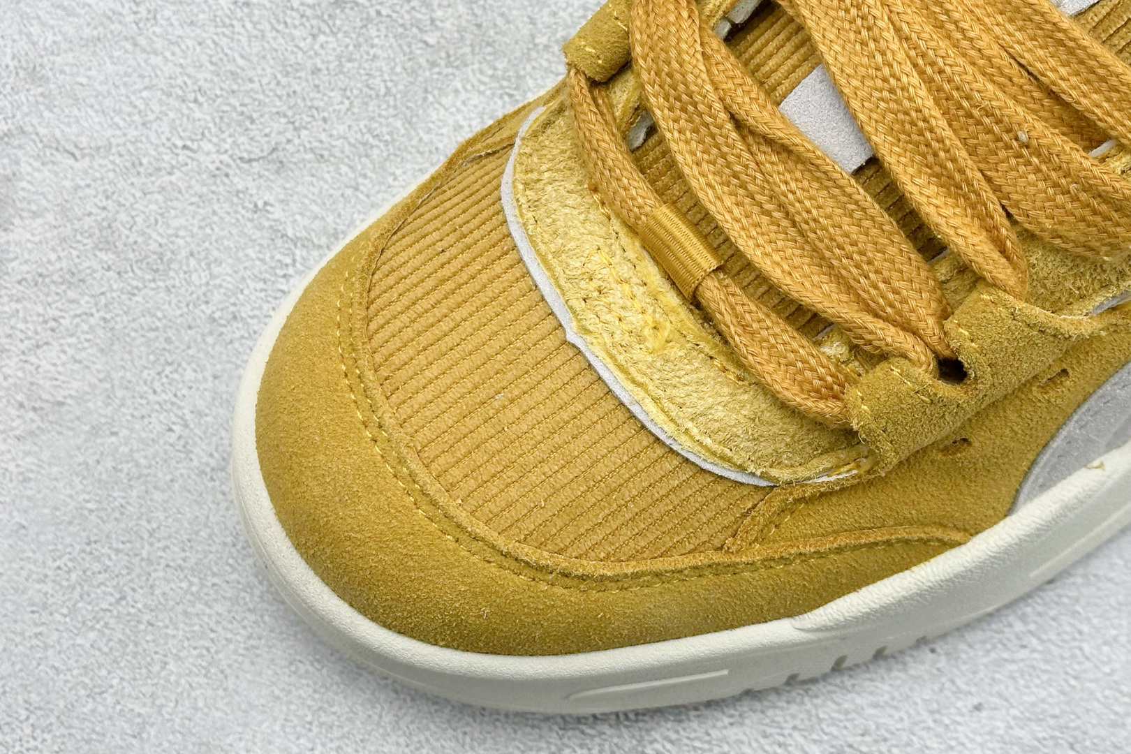 TG版Puma-180 Reflect 防滑耐磨低帮板鞋 孔眼底座和脚趾凸起由猪八革材料制成 393287-01