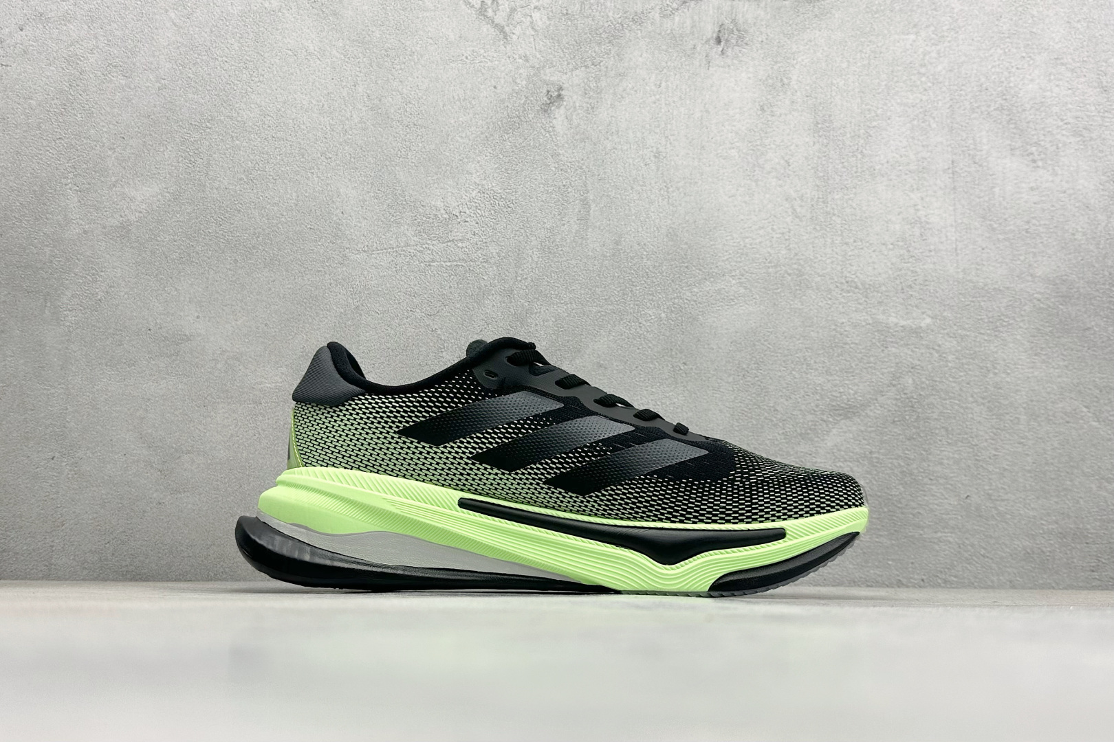 Adidas Supernova Prima M 低帮透气休闲运动跑鞋 TE1688